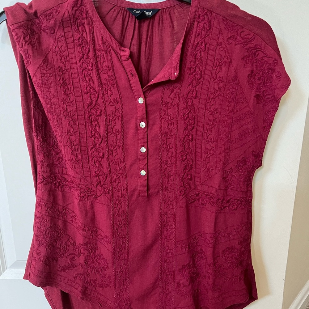 Lucky Brand shirt, size S.